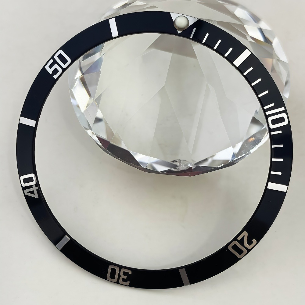 Retro 36.5mm Bezel Aluminium L - Reel Case recension och pris